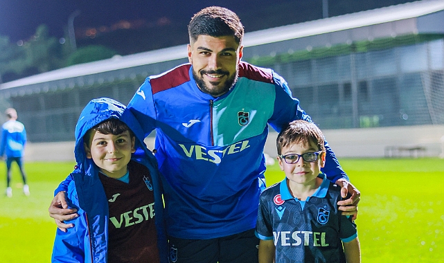 MİNİK YUSUF EMİR TRABZONSPOR'UN ANTRENMANINDA