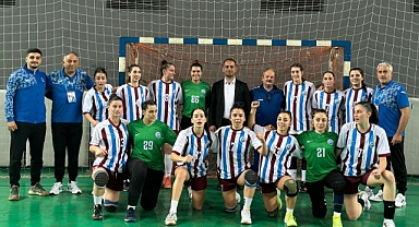 ORTAHİSAR KADIN HENTBOL TAKIMI LİGİNDE LİDERLİĞE YÜKSELDİ