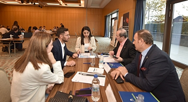 TRABZON - ASYA ARASINDA İŞ BİRLİĞİ KÖPRÜSÜ KURULDU