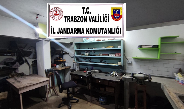 TRABZON'DA YASADIŞI SİLAH ATÖLYESİNE BASKIN!