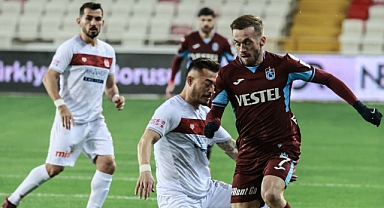 ZİRVEYLE FARK YİNE AÇILDI