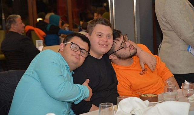 ZORLUOĞLU ÖZEL GEREKSİNİMLİ BİREYLERLE BULUŞTU