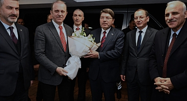 ADALET BAKANI YILMAZ TUNÇ, KTÜ’YÜ ZİYARET ETTİ
