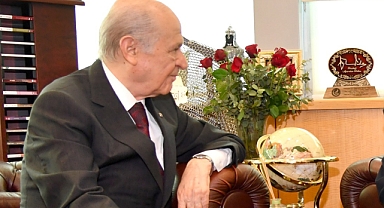 BAHÇELİ GENEL KURULU TERK ETTİ: AYM'NİN YAPMASI GEREKENİ YAPIYORUM