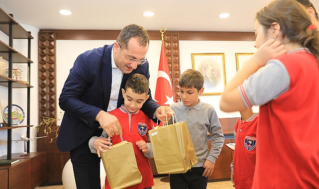 BAŞKAN EKİM’E EN ÖZEL ZİYARET