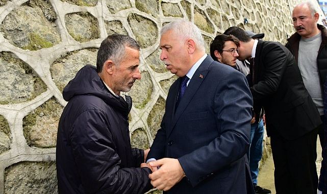 BEŞİKDÜZÜ'NDE DENİZE DÜŞEN GENÇLERDEN BİRİ BULUNDU