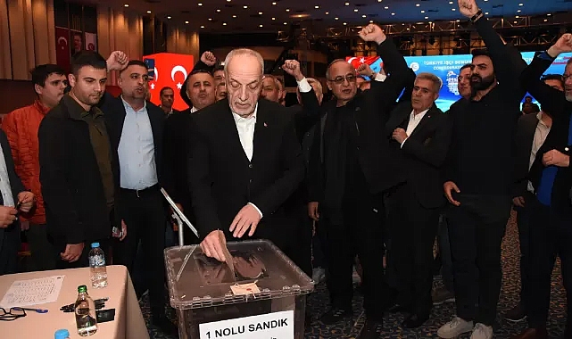 ERGÜN ATALAY, YENİDEN TÜRK-İŞ GENEL BAŞKANI SEÇİLDİ