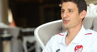 HALİL UMUT MELER TABURCU OLDU