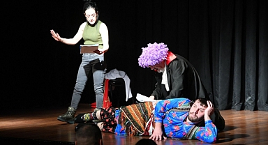 HÜSEYİN KAZAZ TİYATRO GÜNLERİ 2 OCAK’TA BAŞLIYOR