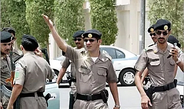 İDDİA: SUUDİ POLİSİ, SOYUNMA ODASINA GİRİP FENERBAHÇE'NİN PANKARTINI ALDI