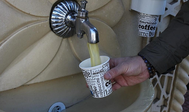 KIŞ SOĞUĞUNDA VATANDAŞLAR SICAK ÇORBAYLA ISINIYOR