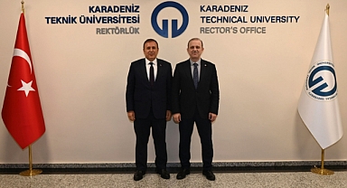 KTÜ REKTÖRÜ ÇUVALCI, DOĞU KARADENİZ KARİYER FUARI’NI İŞARET ETTİ