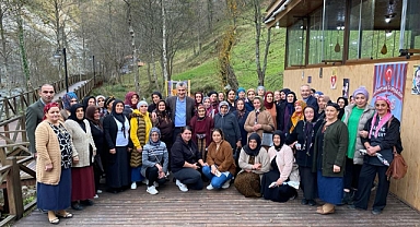 KURT: KADINLAR BAŞTACIMIZ