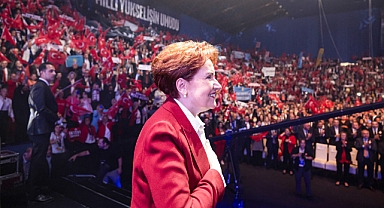 MERAL AKŞENER TRABZON'A GELİYOR