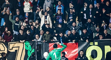 TARAFTAR TAKIMINA KÜSTÜ MÜ?