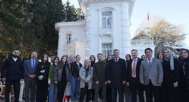 TRABZON ÜNİVERSİTESİ ÖĞRENCİLERİ  ATATÜRK KÖŞKÜ’NE HAYRAN KALDI