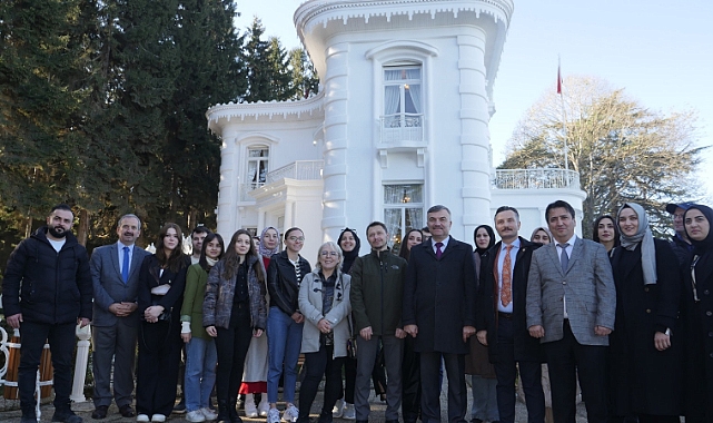 TRABZON ÜNİVERSİTESİ ÖĞRENCİLERİ  ATATÜRK KÖŞKÜ’NE HAYRAN KALDI