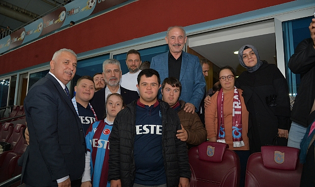 TRABZONSPOR MAÇININ ‘ÖZEL’ MİSAFİRLERİ VARDI