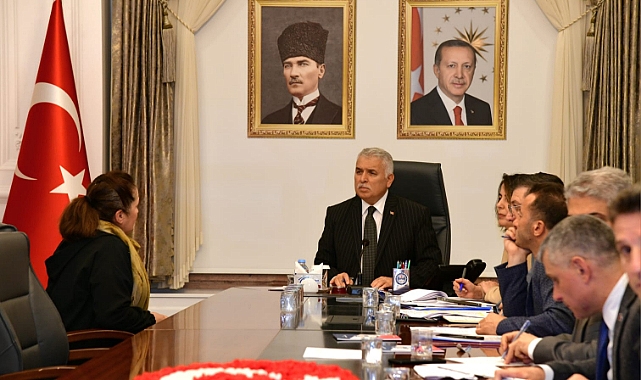 VALİ YILDIRIM, HALK GÜNÜNDE VATANDAŞLARI DİNLEDİ