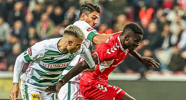 ZİRVEDE AMANSIZ SAVAŞ