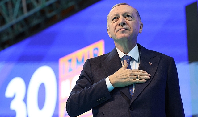 AK PARTİ'NİN SEÇİM BEYANNAMESİ YAYINLANDI