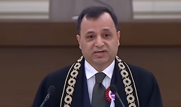 AYM BAŞKANI ZÜHTÜ ASLAN: AYM SON SÖZÜ SÖYLEDİKTEN SONRA HERKES UYMAK ZORUNDA