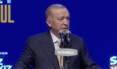ERDOĞAN, İSTANBUL İLÇE BELEDİYE BAŞKAN ADAYLARINI AÇIKLADI