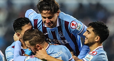 FIRTINA EVİNDE DE GÜLMEK İSTİYOR!