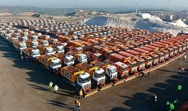 İSTANBUL'A KAR GELİYOR