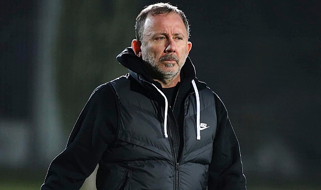 SERGEN YALÇIN ANTALYASPOR İLE SÖZLEŞME İMZALADI
