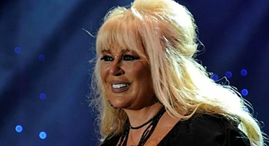  ZERRİN ÖZER TABURCU OLDU