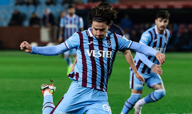 ZİRVEYLE 23 DİPLE 14 PUAN FARK!