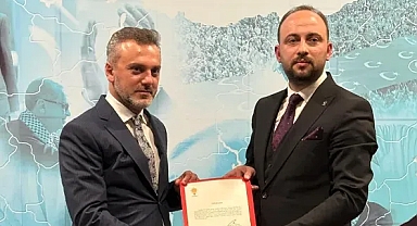 AK PARTİ TRABZON'DA İKİ İLÇEYE BAŞKAN ATANDI