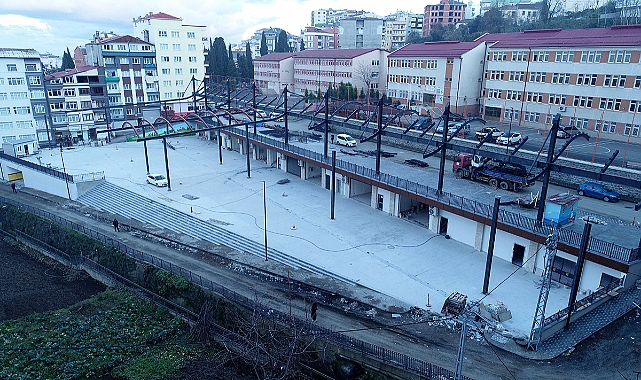 AKÇAABAT PAZARYERİ İNŞAATI SON AŞAMAYA GELDİ