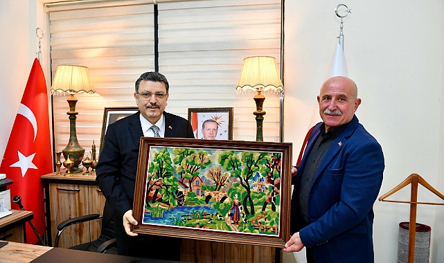 BAŞKAN GENÇ, TARİHİ AVRASYA PAZARI ESNAFIYLA BİR ARAYA GELDİ