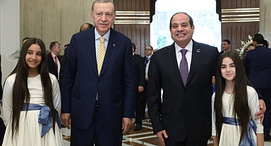 CUMHURBAŞKANI ERDOĞAN, MISIR CUMHURBAŞKANI ES-SİSİ İLE GÖRÜŞTÜ