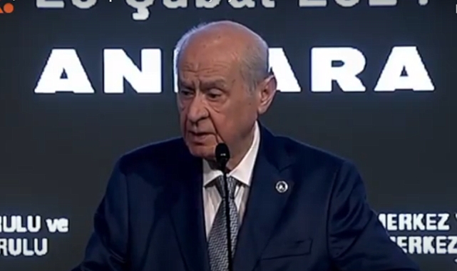 ERDOĞAN GELECEĞE HAVALE ETTİ, BAHÇELİ EMEKLİYE İYİLEŞME VAADETTİ