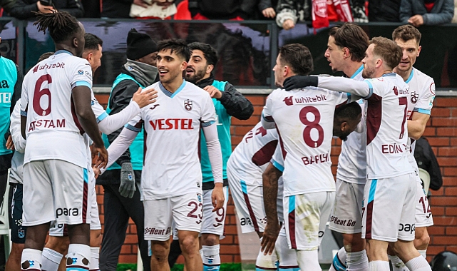 FIRTINA KUPA AŞKIYLA SAHNE ALIYOR!