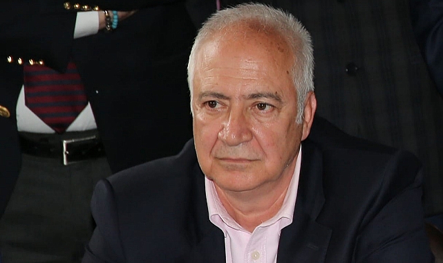 HACISALİHOĞLU’DA İLGİNÇ ÖVGÜ!