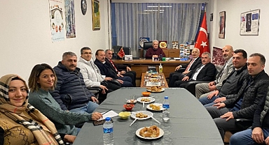 İSMAİL AKÇAY: “TRABZON VE GÜMÜŞHANE ETLE TIRNAK GİBİDİR”