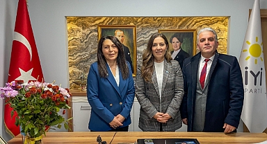 İYİ PARTİ OF BELEDİYE BAŞKAN ADAYI EMİNE BODUR OLDU