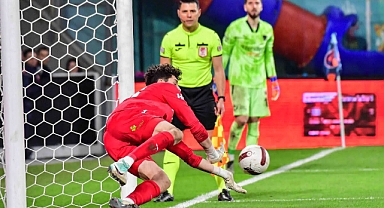 KUPA HEYECANI NEFES KESTİ!