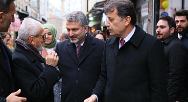 MUMCU: VİZYONSUZ, ÖNGÖRÜSÜZ ZİHNİYETLERİN ŞEHRİMİZE HİÇBİR KATKISI OLAMAZ!