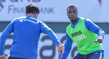 NİCOLAS PEPE FİLDİŞİ'NDE MI KALDI?