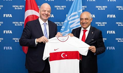 TFF BAŞKANI BÜYÜKEKŞİ'DEN FIFA BAŞKANI INFANTİNO'YA ZİYARET