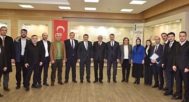 TTSO'YU ZİYARET EDEN BAŞKAN GENÇ İLE PROJELER GÖRÜŞÜLDÜ