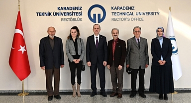 YAZARLAR BİRLİĞİ’NDEN REKTÖR ÇUVALCI’YA ZİYARET