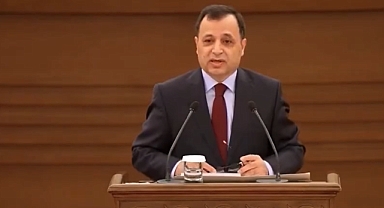 ZÜHTÜ ARSLAN: ANAYASAYI BAĞLAYICI OLARAK YORUMLAMA YETKİSİ AYM'YE AİT