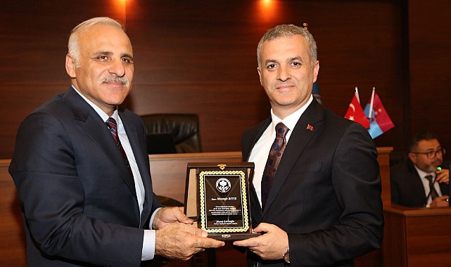 BAŞKAN BIYIK, AK PARTİ'Lİ ZORLUOĞLU'NA TEŞEKKÜR ETTİ