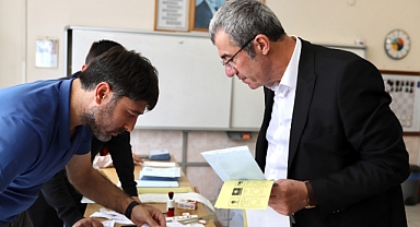 CHP TRABZON BÜYÜKŞEHİR BELEDİYE BAŞKAN ADAYI SARAL OYUNU KULLANDI